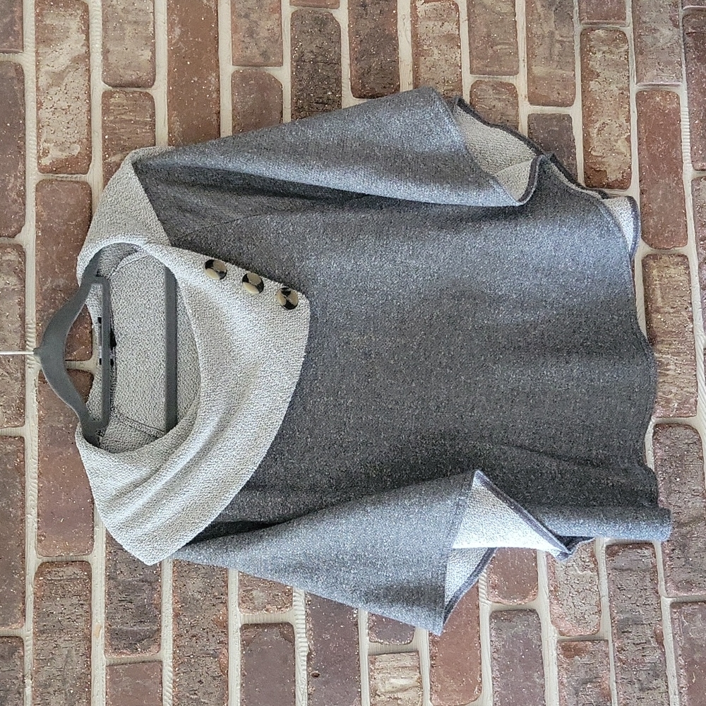 AB Studio Lightweight Pacho Size Small - Picture 8 of 10